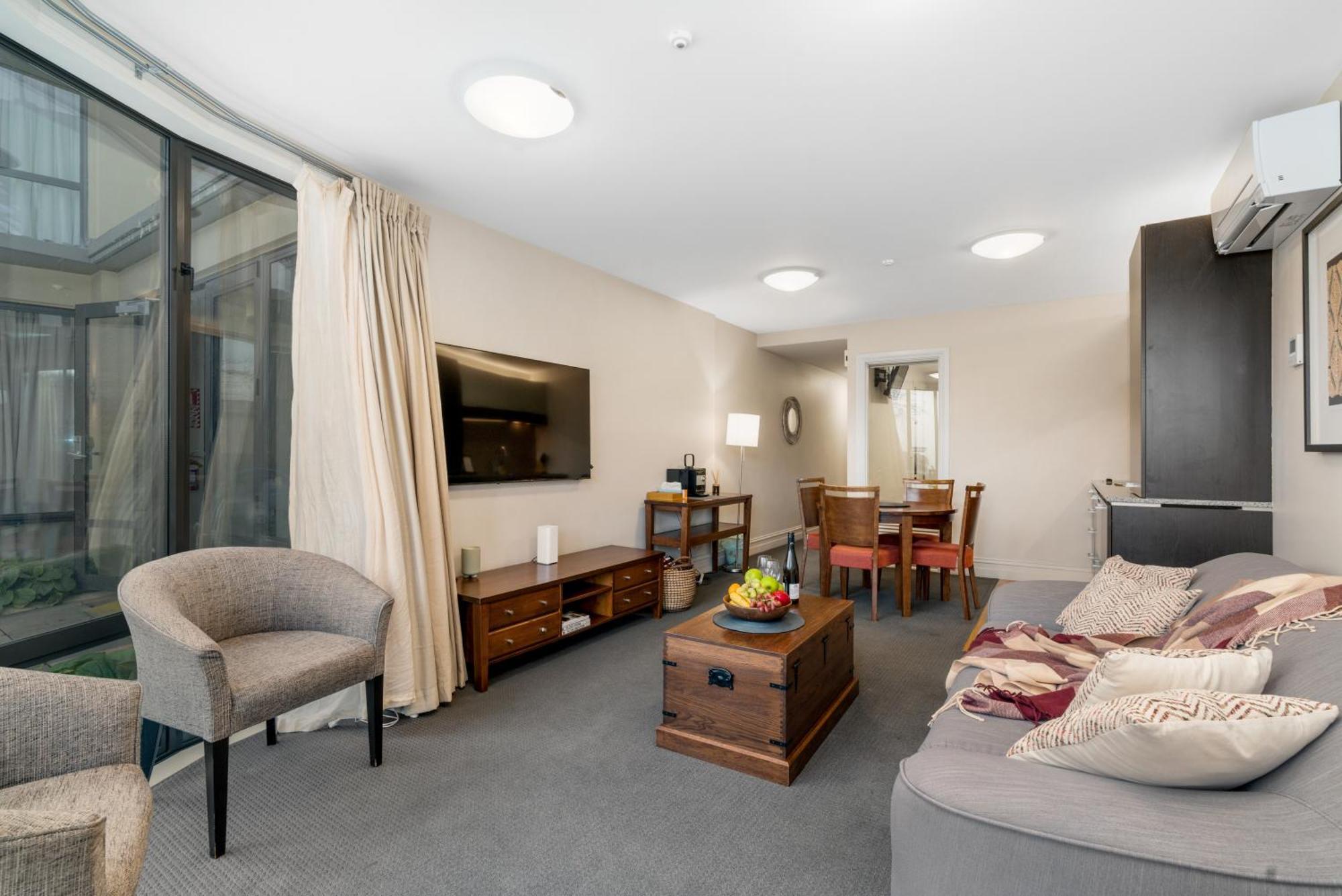 The Beacon - 2 Bedroom Town Center Apartment Queenstown Exterior foto